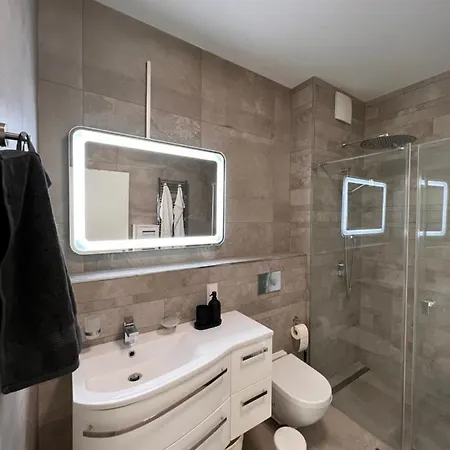 Stayone Luxusapartment Floor 13 Dusseldorf